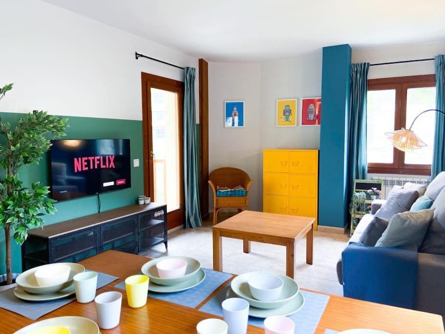 Unico Piso Colorido Y Divertido En Ransol - Increibles Vistas Al Rio Y Naturaleza - Ideal Familias L By Bonesvacances Ανδόρρα λα Βέγια Εξωτερικό φωτογραφία