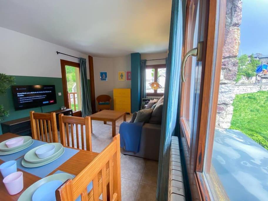 Unico Piso Colorido Y Divertido En Ransol - Increibles Vistas Al Rio Y Naturaleza - Ideal Familias L By Bonesvacances Ανδόρρα λα Βέγια Εξωτερικό φωτογραφία